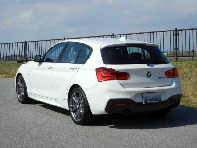 滋賀県中古車　BMW 1シリーズ M140i
