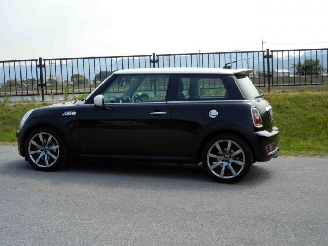 滋賀県中古車　BMW MINI クーパーＳ
