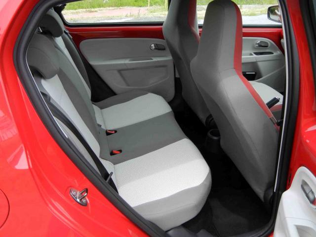 滋賀県中古車　フォルクスワーゲン アップ ハイアップ