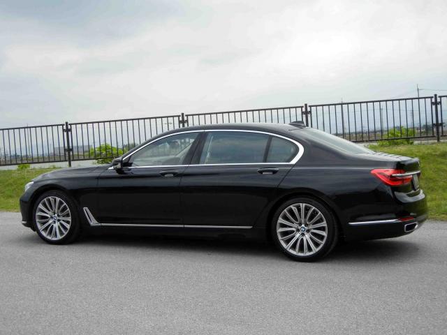 滋賀県中古車　BMW 7シリーズ 740Li プラスパッケージ