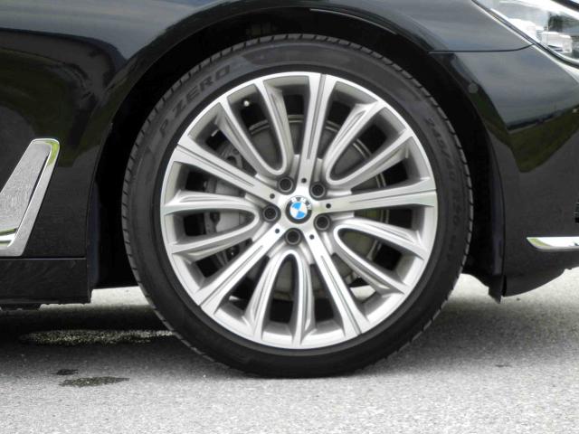滋賀県中古車　BMW 7シリーズ 740Li プラスパッケージ