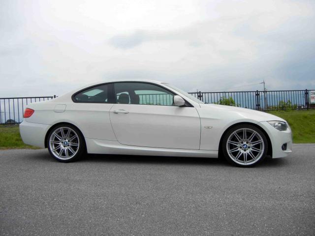 滋賀県中古車　BMW 3シリーズ　クーペ 320i Mスポーツパッケージ