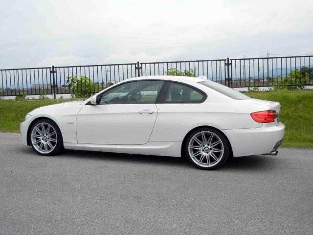 滋賀県中古車　BMW 3シリーズ　クーペ 320i Mスポーツパッケージ