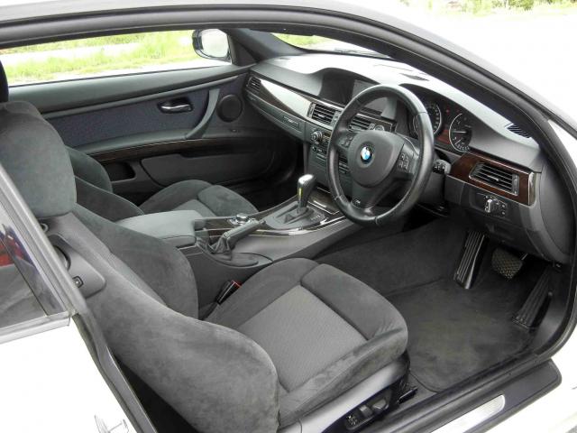 滋賀県中古車　BMW 3シリーズ　クーペ 320i Mスポーツパッケージ