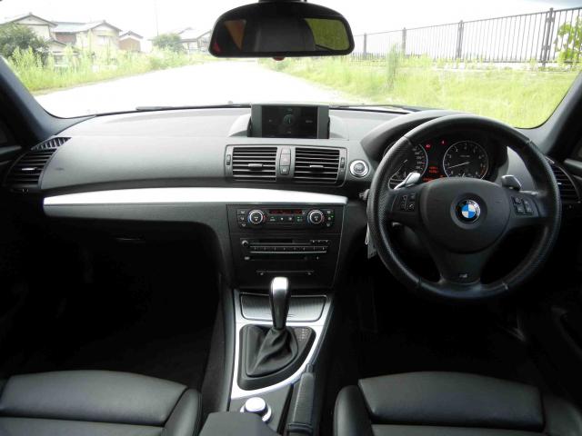滋賀県中古車　BMW 1シリーズ 130i Mスポーツ
