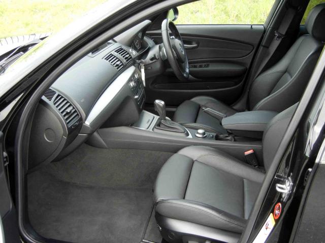 滋賀県中古車　BMW 1シリーズ 130i Mスポーツ