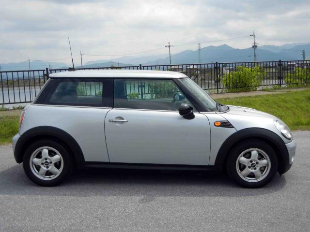 滋賀県中古車　BMW MINI ONE