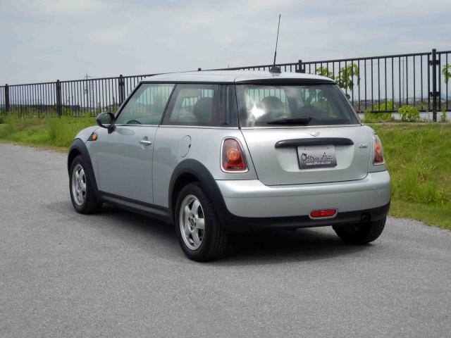 滋賀県中古車　BMW MINI ONE