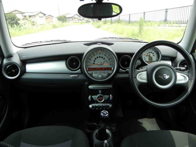 滋賀県中古車　BMW MINI ONE