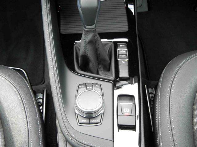 滋賀県中古車　BMW X1 sDrive18i