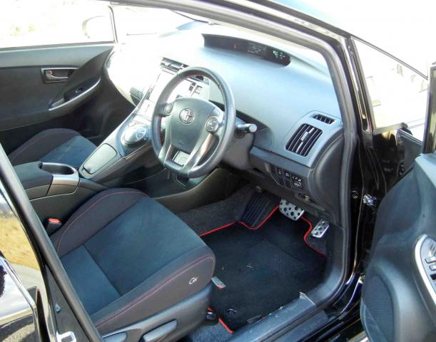 滋賀県中古車　トヨタ プリウス ＳツーリングセレクションＧ‘ｓ