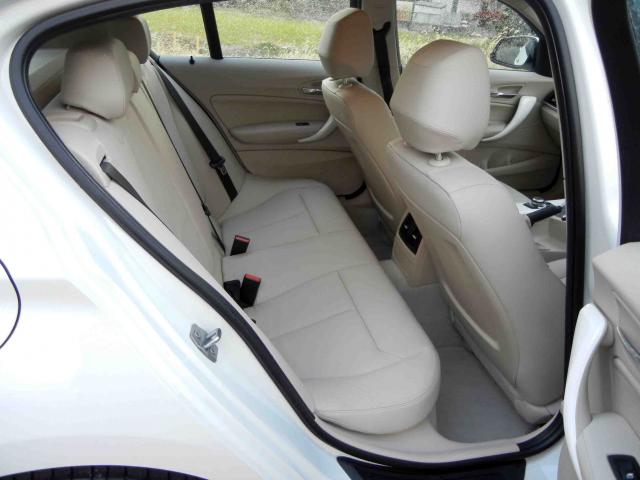 滋賀県中古車　BMW 1シリーズ 116i ファッショニスタ