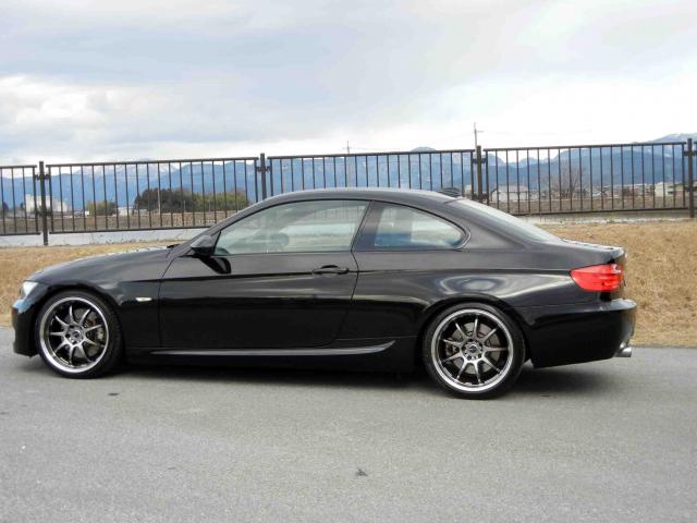 滋賀県中古車　BMW 3シリーズ　クーペ 335i Mスポーツパッケージ