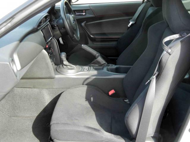 滋賀県中古車　スバル BRZ R 