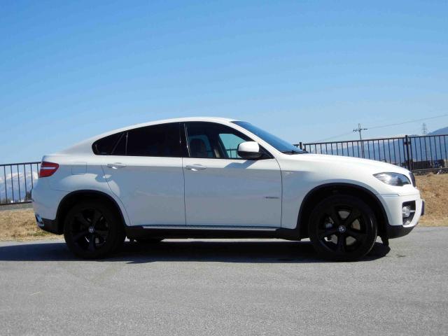 滋賀県中古車　BMW X6 xDrive50i コンフォートパッケージ