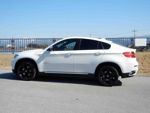 滋賀県中古車　BMW X6 xDrive50i コンフォートパッケージ