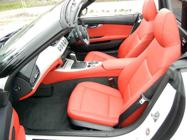 滋賀県中古車　BMW Z4 sDrive 23i ハイラインパッケージ