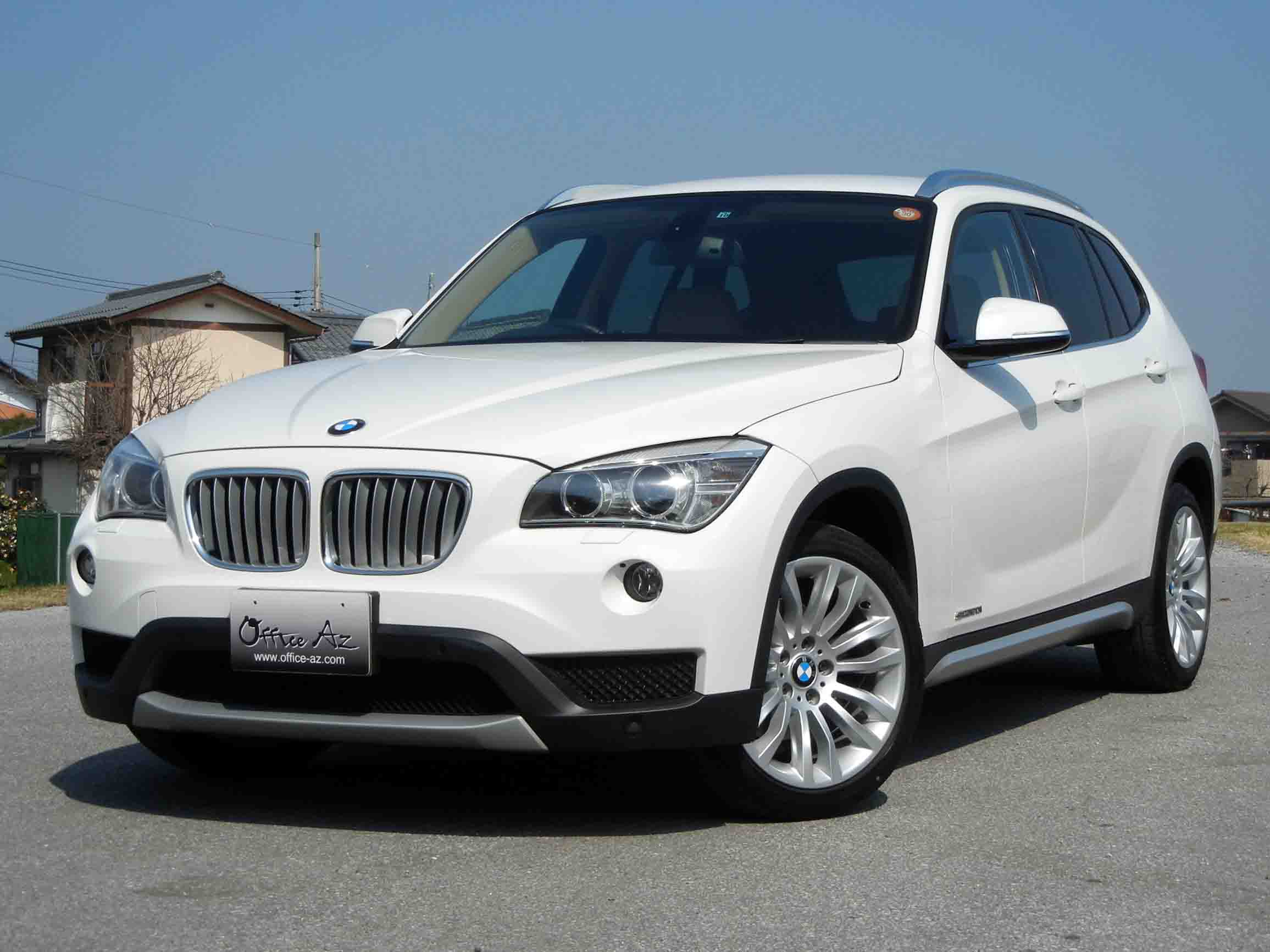 滋賀県中古車　BMW X1 sDrive 20i ファッショニスタ