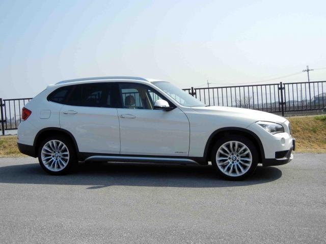 滋賀県中古車　BMW X1 sDrive 20i ファッショニスタ