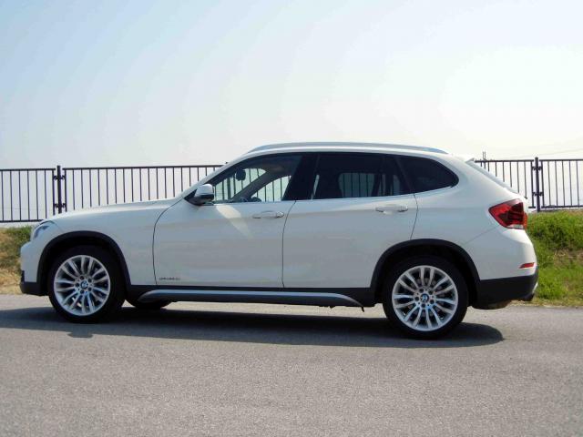 滋賀県中古車　BMW X1 sDrive 20i ファッショニスタ