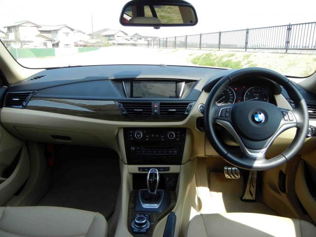 滋賀県中古車　BMW X1 sDrive 20i ファッショニスタ