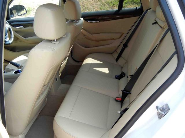 滋賀県中古車　BMW X1 sDrive 20i ファッショニスタ