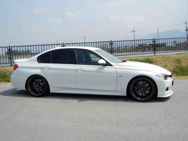 滋賀県中古車　BMW 3シリーズ アクティブハイブリッド３
