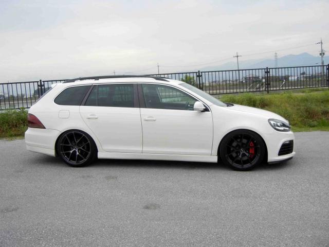 滋賀県中古車　フォルクスワーゲン ゴルフヴァリアント 2.0TSI スポーツライン