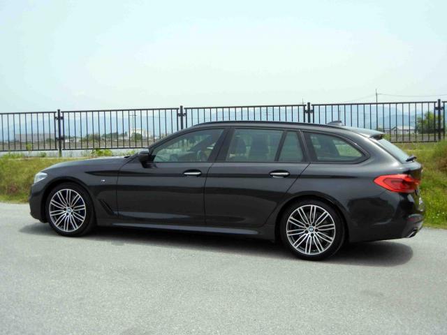 滋賀県中古車　BMW 5シリーズ　ツーリング 530i ツーリングMスポーツ