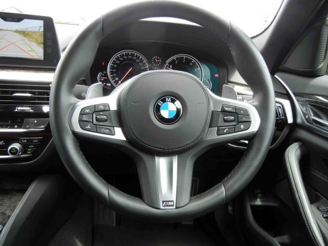 滋賀県中古車　BMW 5シリーズ　ツーリング 530i ツーリングMスポーツ