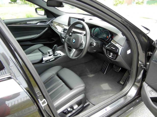 滋賀県中古車　BMW 5シリーズ　ツーリング 530i ツーリングMスポーツ