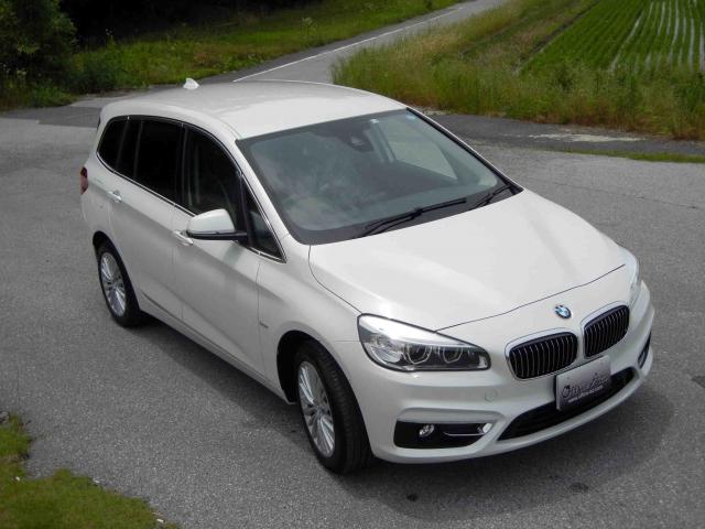滋賀県中古車　BMW 2シリーズ 218d グランツアラー　ラグジュアリー コンフォートパッケージ