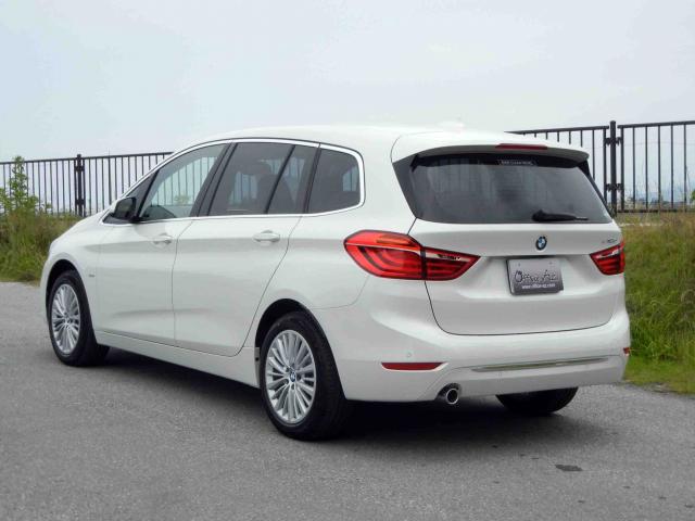 滋賀県中古車　BMW 2シリーズ 218d グランツアラー　ラグジュアリー コンフォートパッケージ