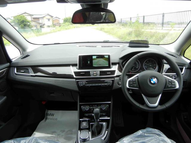 滋賀県中古車　BMW 2シリーズ 218d グランツアラー　ラグジュアリー コンフォートパッケージ