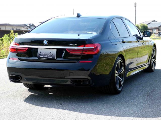 滋賀県中古車　BMW 7シリーズ 740i Mスポーツ