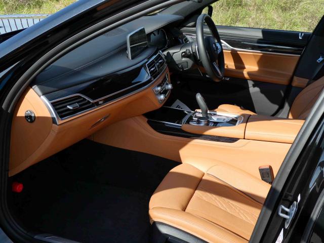 滋賀県中古車　BMW 7シリーズ 740i Mスポーツ