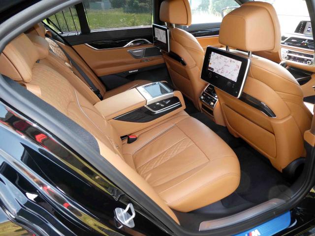 滋賀県中古車　BMW 7シリーズ 740i Mスポーツ