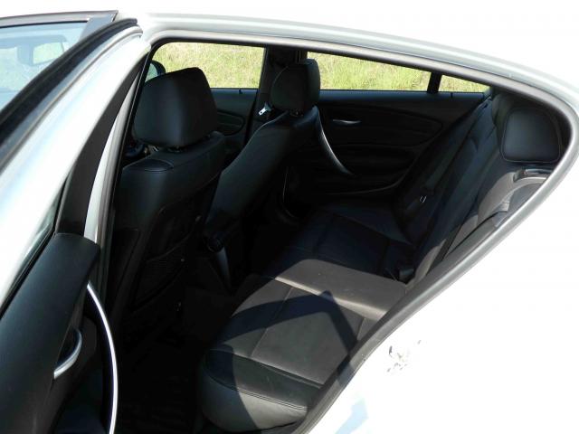 滋賀県中古車　BMW 1シリーズ 130i Mスポーツ 6MT