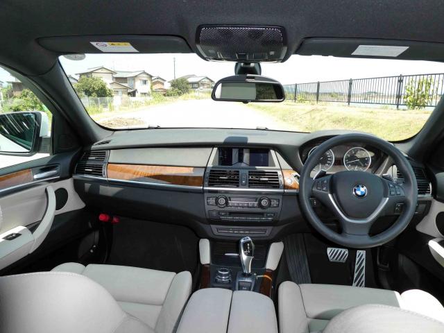 滋賀県中古車　BMW X6 xDrive35i 