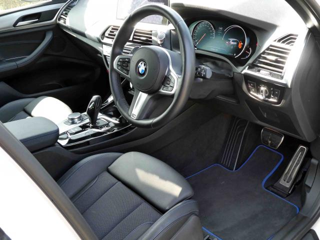 滋賀県中古車　BMW X3 xDrive20d Mスポーツ