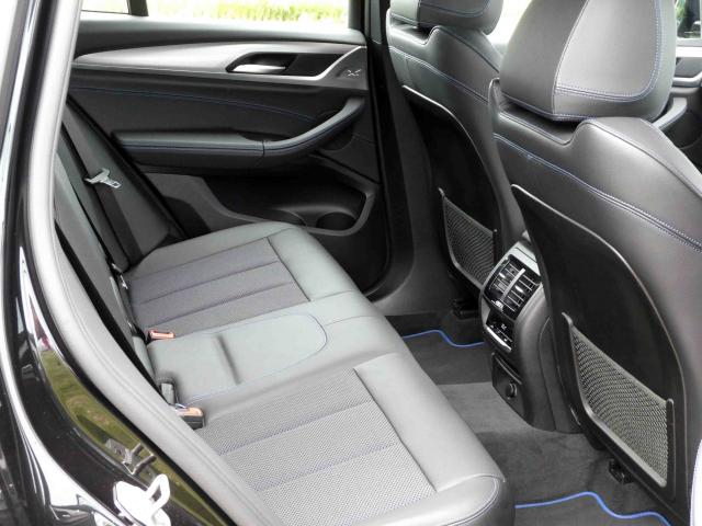 滋賀県中古車　BMW X3 xDrive20d Mスポーツ