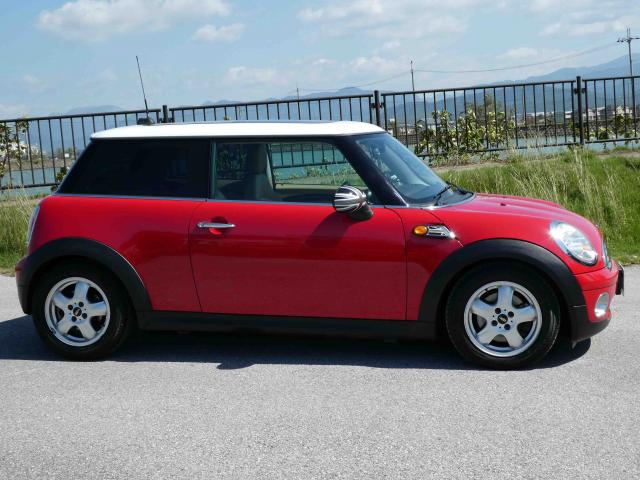 滋賀県中古車　BMW MINI クーパー