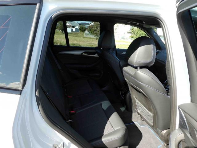 滋賀県中古車　BMW X3 xDrive20d Mスポーツ
