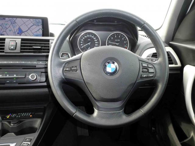 滋賀県中古車　BMW 1シリーズ 116i