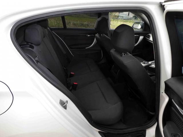 滋賀県中古車　BMW 1シリーズ 116i