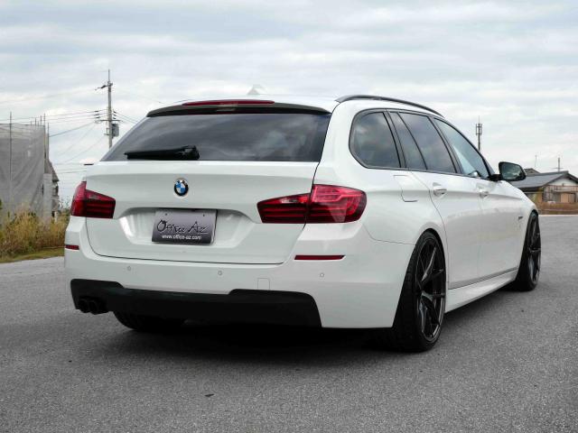 滋賀県中古車　BMW 5シリーズ　ツーリング 523d ツーリングMスポーツ