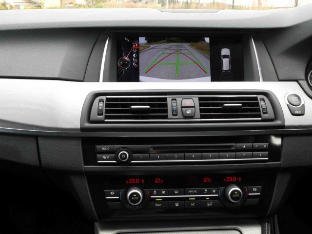 滋賀県中古車　BMW 5シリーズ　ツーリング 523d ツーリングMスポーツ