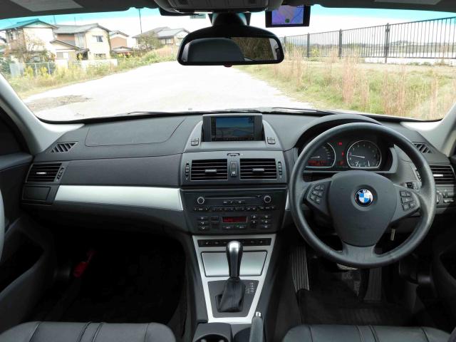 滋賀県中古車　BMW X3 xDrive25i