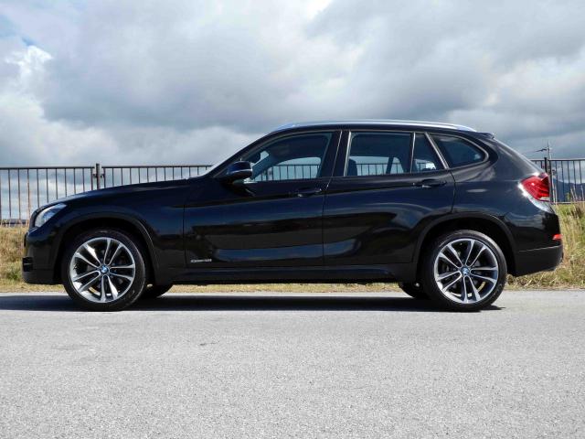 滋賀県中古車　BMW X1 xDrive18i スポーツ