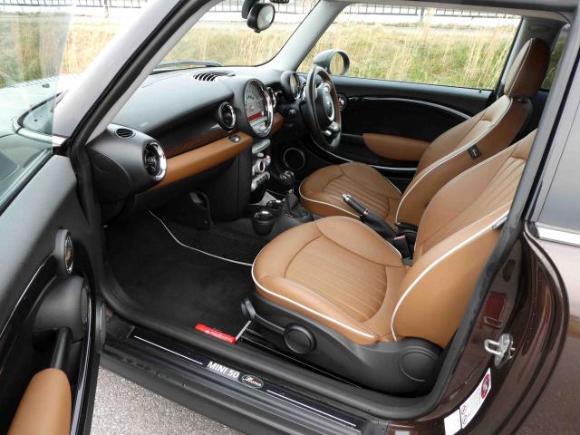 滋賀県中古車　BMW MINI 50メイフィア
